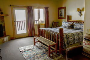 Daniels Summit Lodge B&B rooms