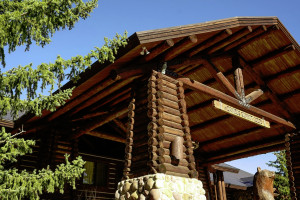 Daniels Summit Lodge