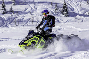 Epic Guided Snowmobiling & Sled Rentals