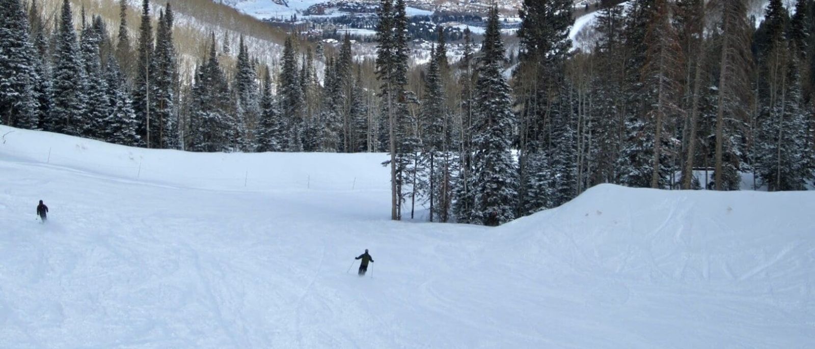 Skip the rental line with our award winning ski and snowboard rental delivery service in Park City. Simply reserve your gear online and we’ll deliver it to your accommodations upon your arrival!